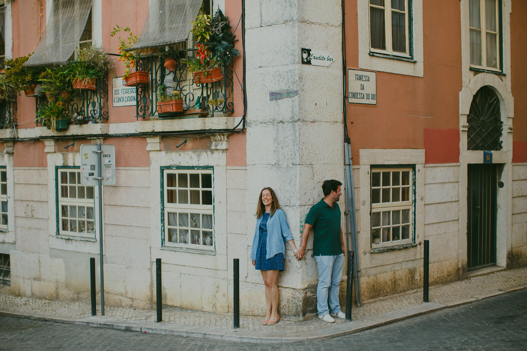 Sessão de Namoro em Lisboa, Engagement Photo Shoot in Lisbon by Hello Twiggs